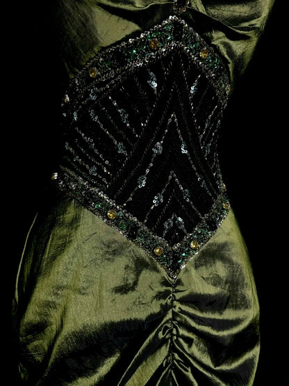 Robe De Soirée Longue Vintage Années 2000 Sirène Dos Nu Satin Vert Olive Avec Volants Perles Robe De Bal Tendance Inspiration MP1174