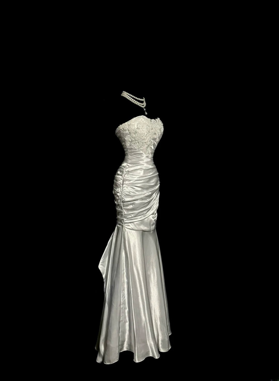 Aesthetic Mermaid Sweetheart Silver Satin With Lace Ruched Inspiration Sleeveless Pageant Outfits Prom Dresses MP1175