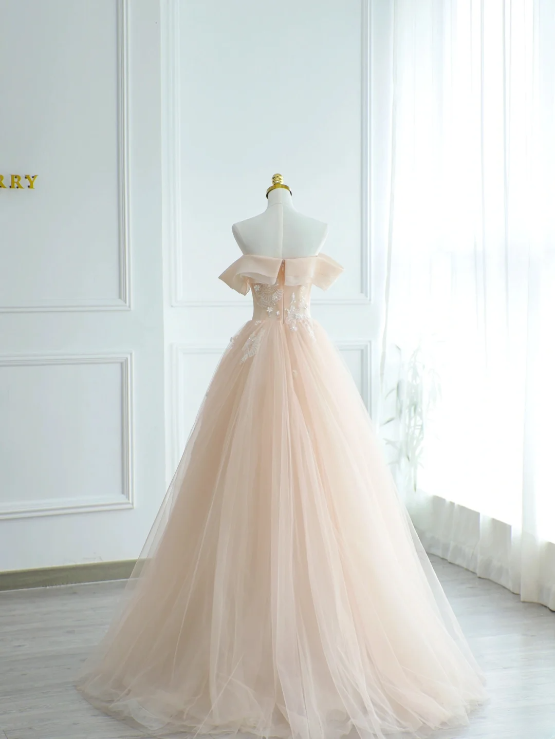 Charming Ball Gown Off The Shoulder Blush Pink Tulle With Applique Long For Senior Year 2026 Prom Dresses Sweet 16 Dress MP075