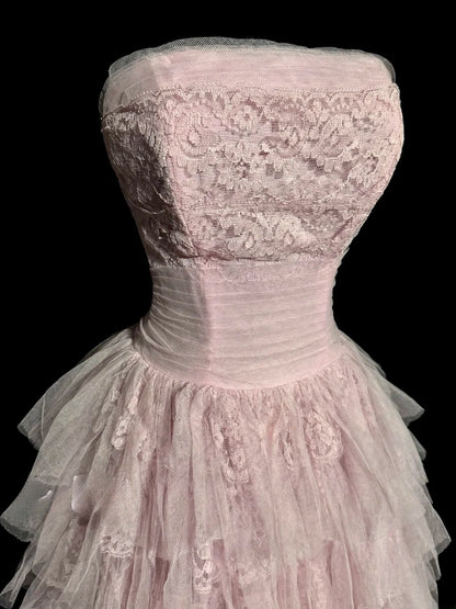 Robe de Bal Vintage sans Bretelles Thème Rétro pour Bal de Promo avec Volants Robe de Soirée Longue Années 2000 Inspiration Robes de Bal Tendance MP1181