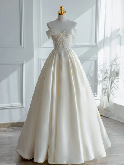 Simple Ball Gown Sweetheart Cap Sleeves Ivory With Ruffles Court Train Princess Bridal Gowns Wedding Dresses MP079