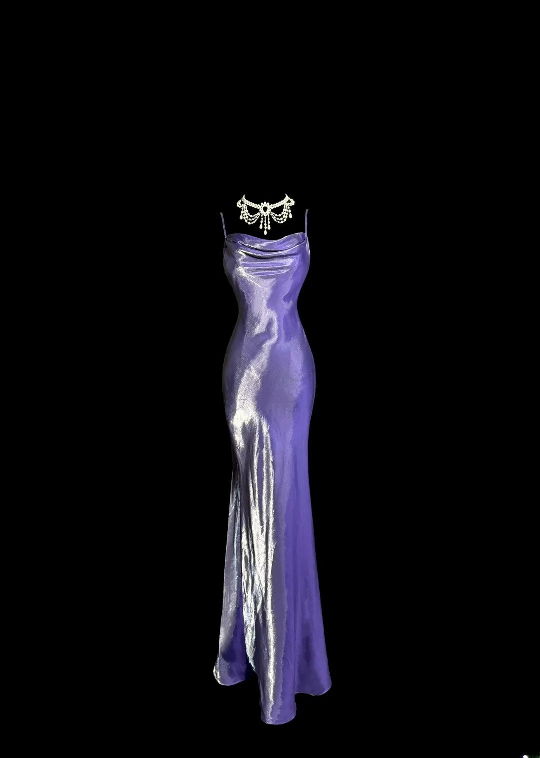 Elegantes Meerjungfrau-Abendkleid mit Spaghettiträgern in Lila aus seidigem Satin, ärmellos, für Abschlussball-Kleider-Inspiration, formelles Kleid MP1191