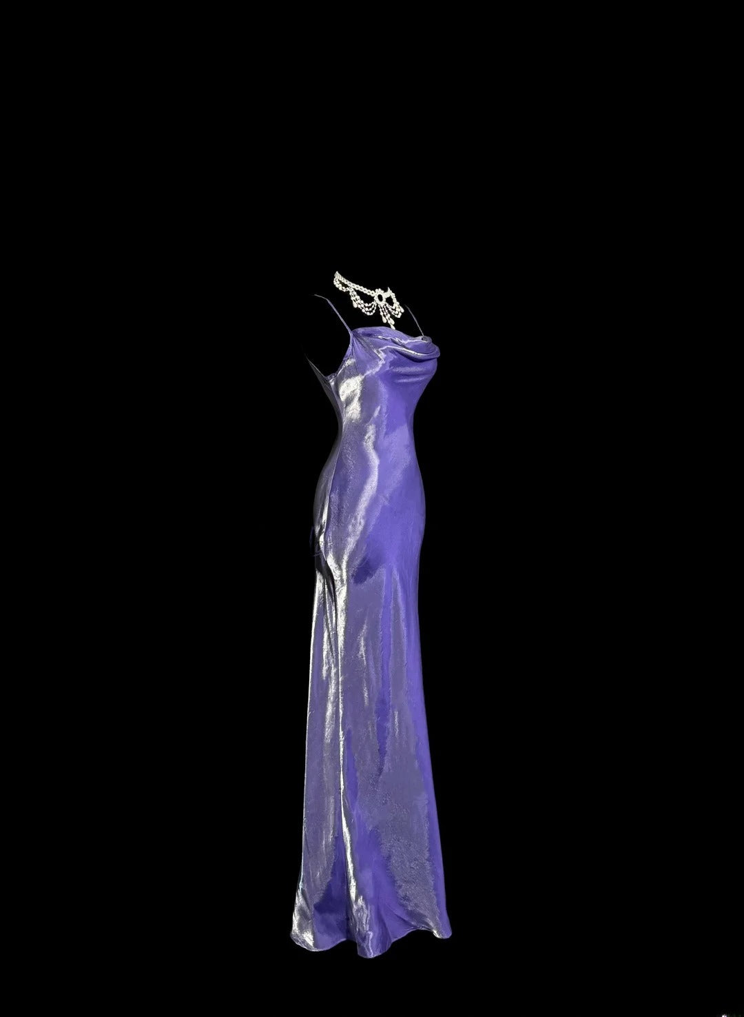 Elegantes Meerjungfrau-Abendkleid mit Spaghettiträgern in Lila aus seidigem Satin, ärmellos, für Abschlussball-Kleider-Inspiration, formelles Kleid MP1191