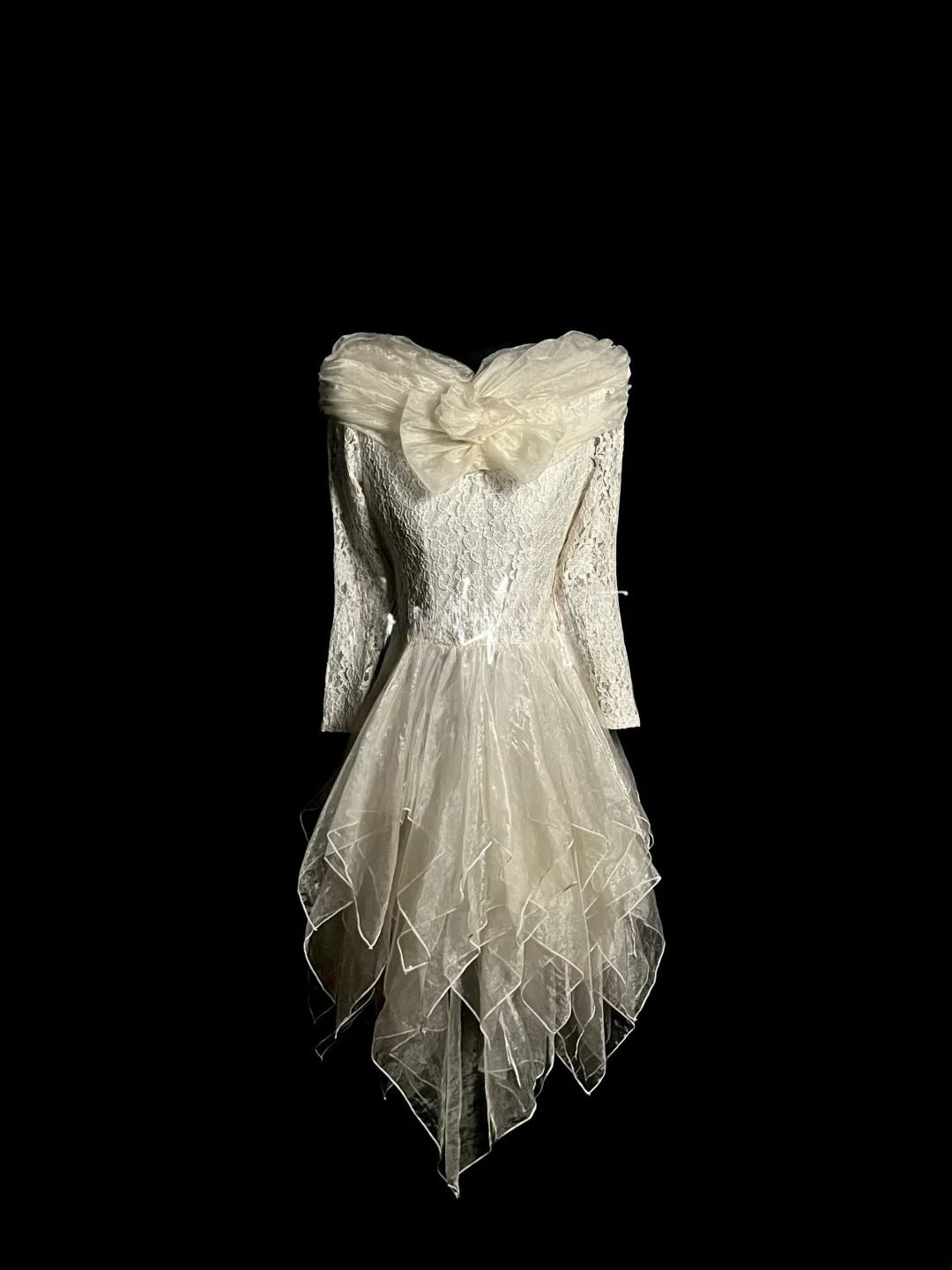 Vintage A Line Off The Shoulder Ivory Lace With Long Sleeves Short Bridal Gowns Summer Wedding Dresses MP1427