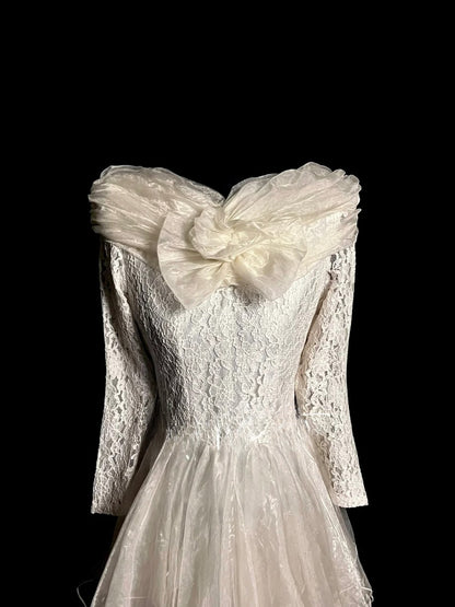 Vintage A Line Off The Shoulder Ivory Lace With Long Sleeves Short Bridal Gowns Summer Wedding Dresses MP1427