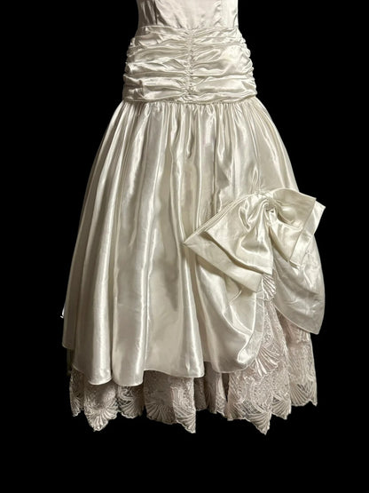 Vintage A Line Off The Shoulder Ivory Lace With Cap Sleeves Midi Length Bridal Gowns Summer Wedding Dresses MP1428