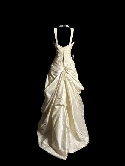 Vintage Ball Gown 70s Sweetheart Taffeta Ivory With Ruffled Court Train Princess Bridal Gowns Wedding Dresses MP1429