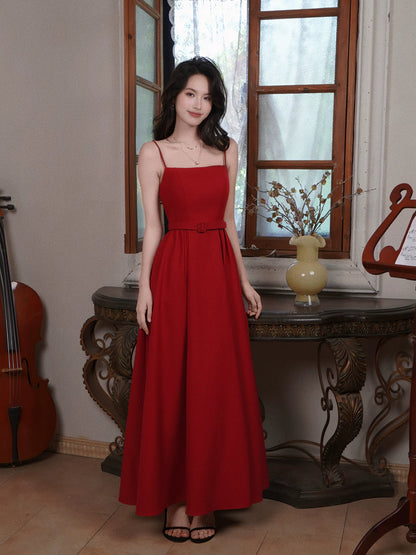 Einfaches A-Linien-Spaghettiträger-Kleid aus rotem Satin für Damen zum 21. Geburtstag, beeindruckendes Abendoutfit MP100
