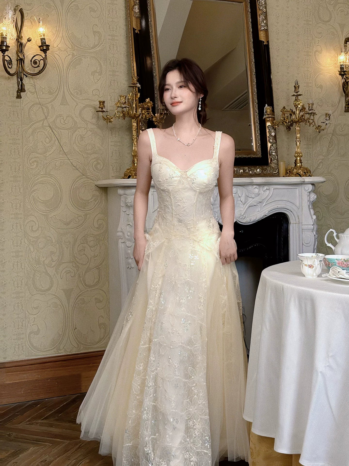 Sexy A-Linien-Sweetheart-Träger-Spitzen-Kleid in Elfenbein – Ideen für Damen zum 21. Geburtstag – Abendgarderobe MP103