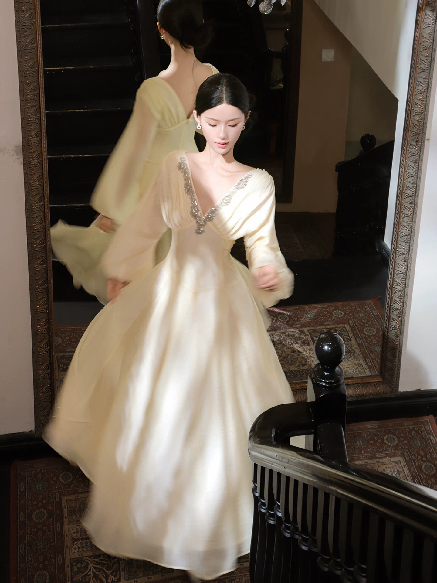 French Style A line V Neck Light Ivory With Long Sleeve Ideas For Women 21st Impress Birthday Dress Evening Night Outfit MP129