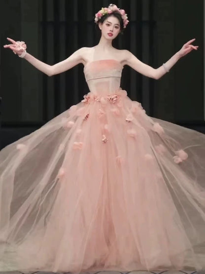 Süße, lange, gestufte Quinceañera-Kleider Ballkleid Trägerlos Rosa Mit gestuften Rüschen Quince Kleid MP161