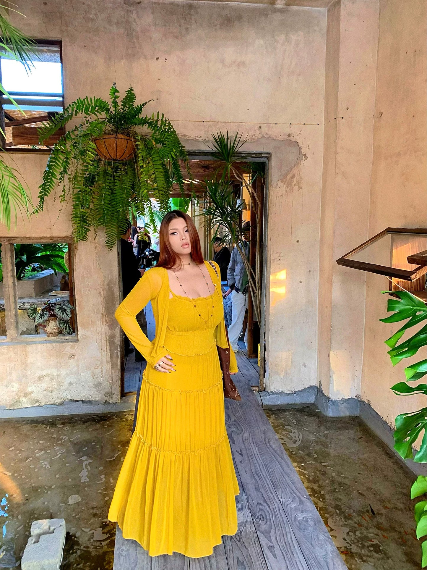 Sexy, figurschmeichelndes, gelbes Spaghettiträger-Maxikleid für große Größen, ärmelloses, langes Urlaubskleid MP081