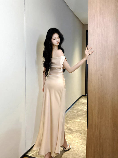 Sexy Meerjungfrau Neckholder Rosa Satin Sexy Ball für Frauen Partykleider Lange Abend-Outfits MP171