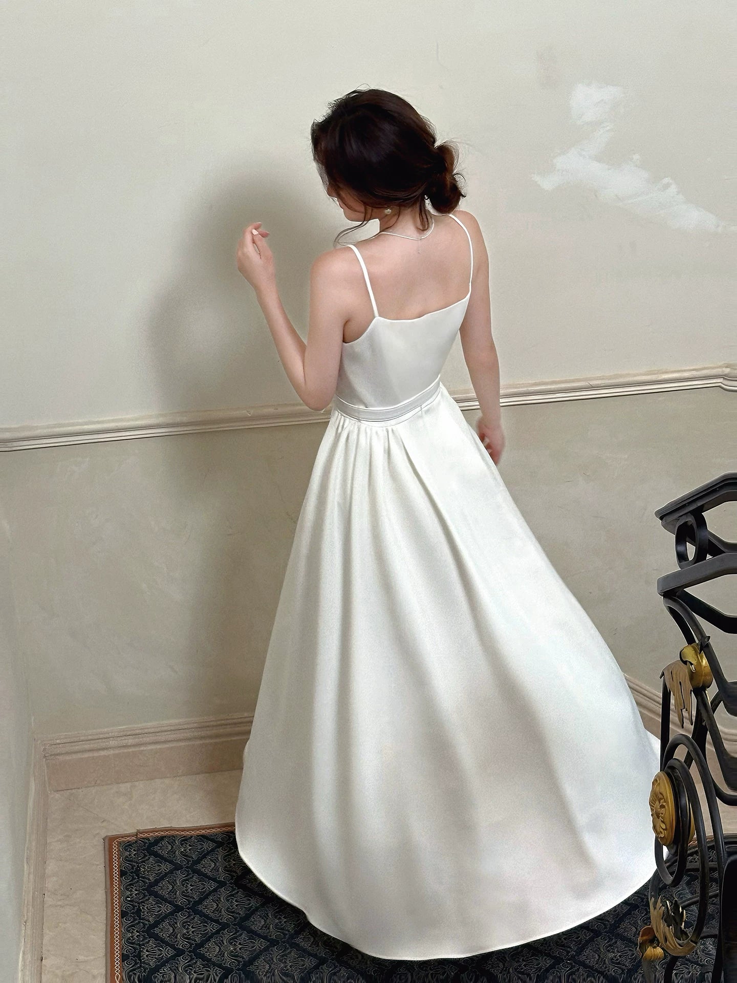 Günstige A-Linien-Spaghettiträger Weißes Satinkleid Ideen für Frauen 21. Geburtstag Abendkleid Nacht-Outfit MP116