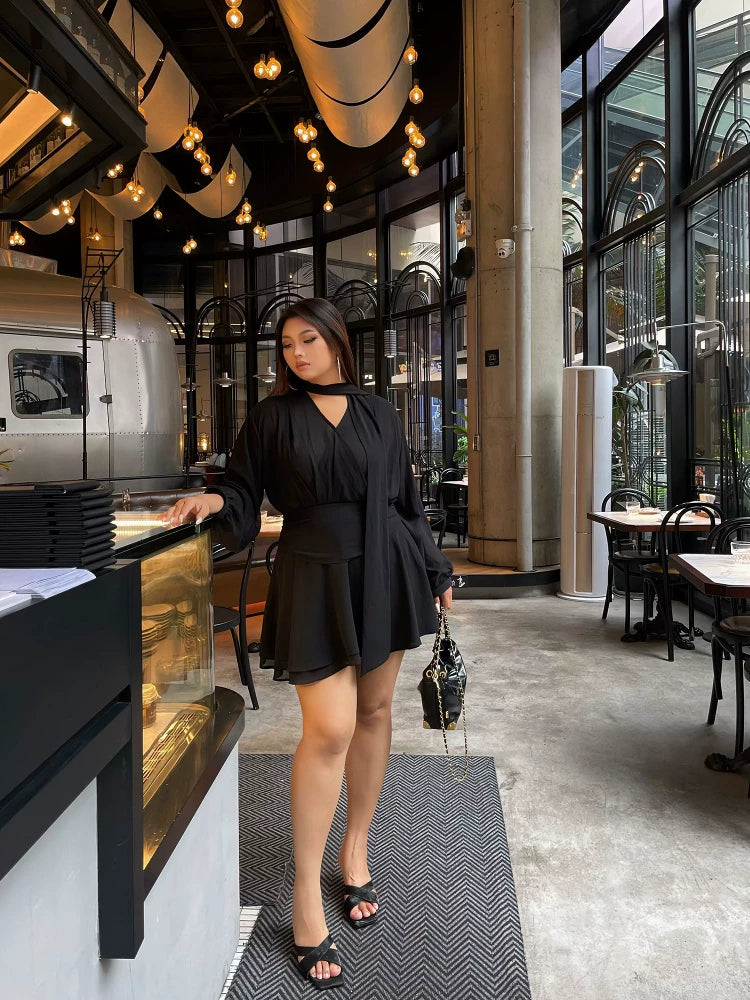 Black V-neck long-sleeved shirt dress for women plus size sexy waist-cinching slimming short holiday dress mp087