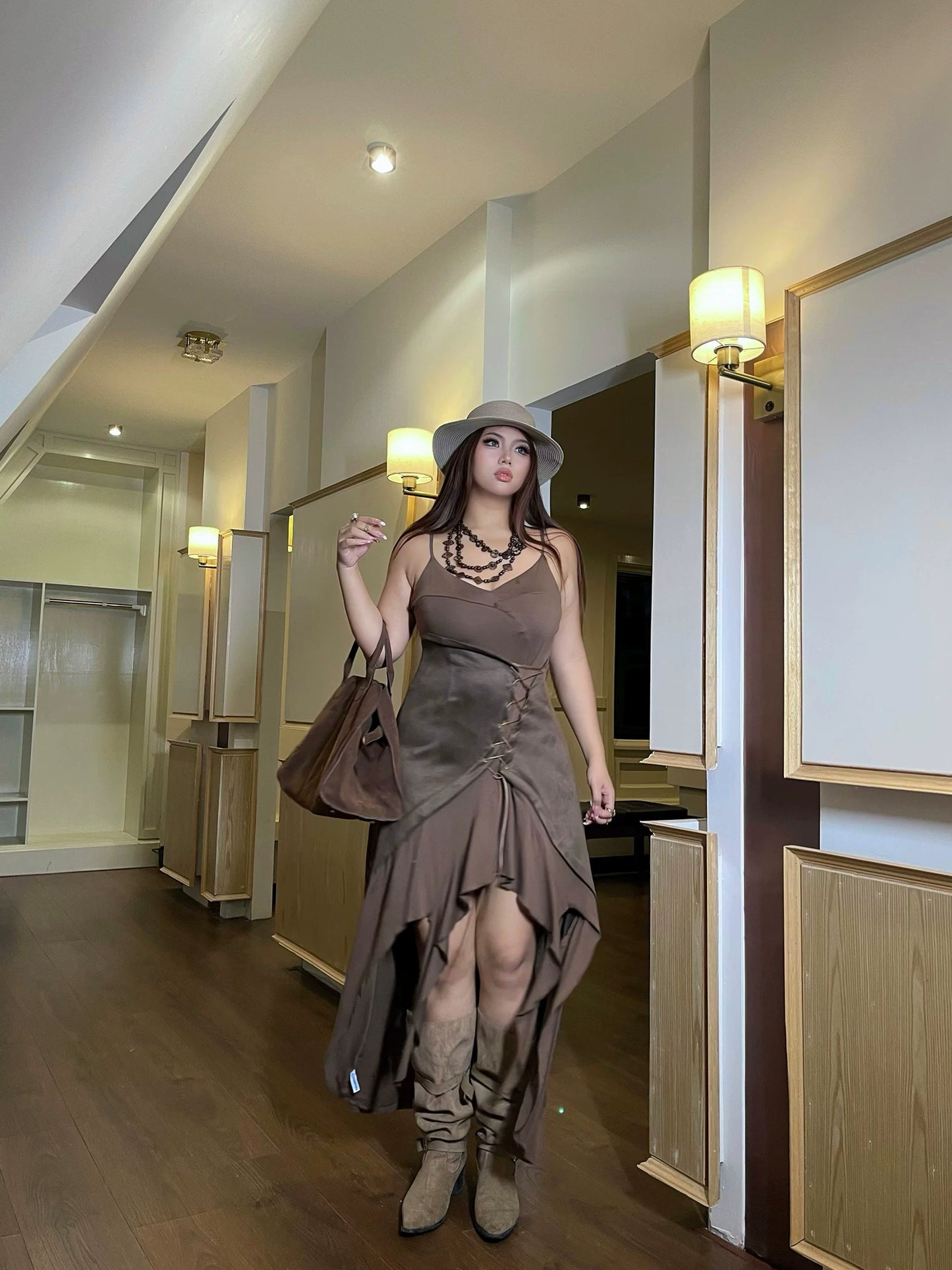 Plus-size sexy irregular spaghetti strap dress waist-cinching and slimming sleeveless long holiday dress MP083