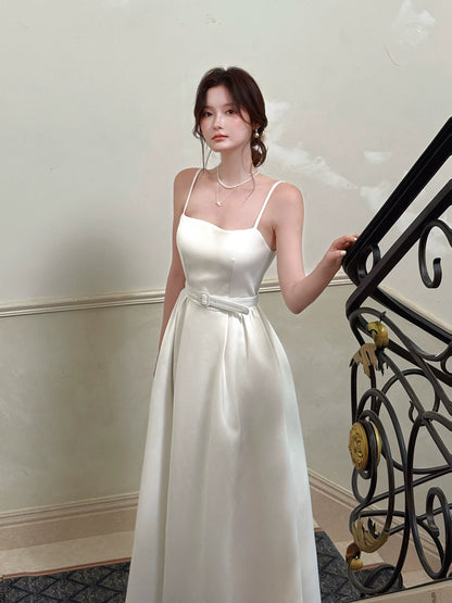 Günstige A-Linien-Spaghettiträger Weißes Satinkleid Ideen für Frauen 21. Geburtstag Abendkleid Nacht-Outfit MP116