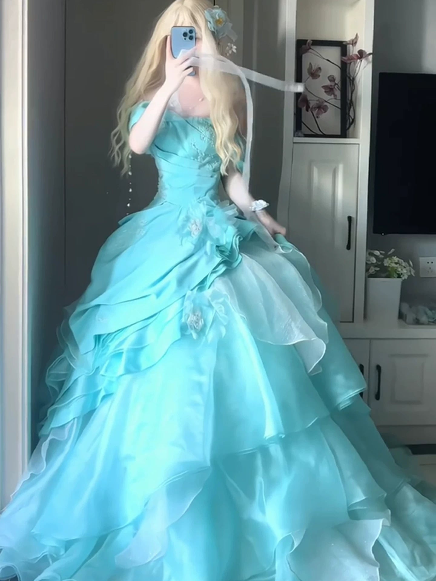 Sweet Long Tiered Quinceañera Dresses Ball Gown Off The Shoulder With Short Sleeves Blue Quince Dress MP157