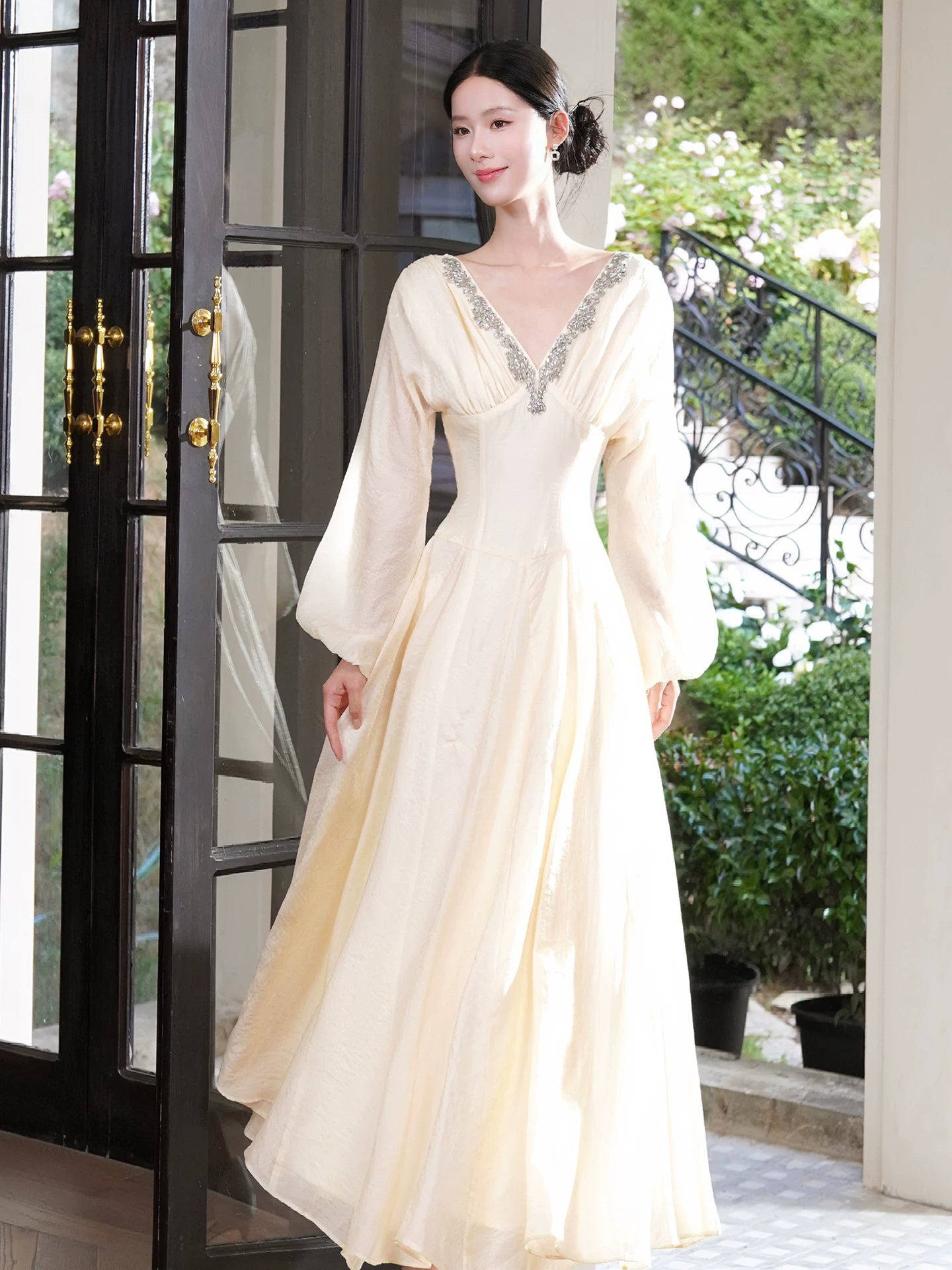 French Style A line V Neck Light Ivory With Long Sleeve Ideas For Women 21st Impress Birthday Dress Evening Night Outfit MP129