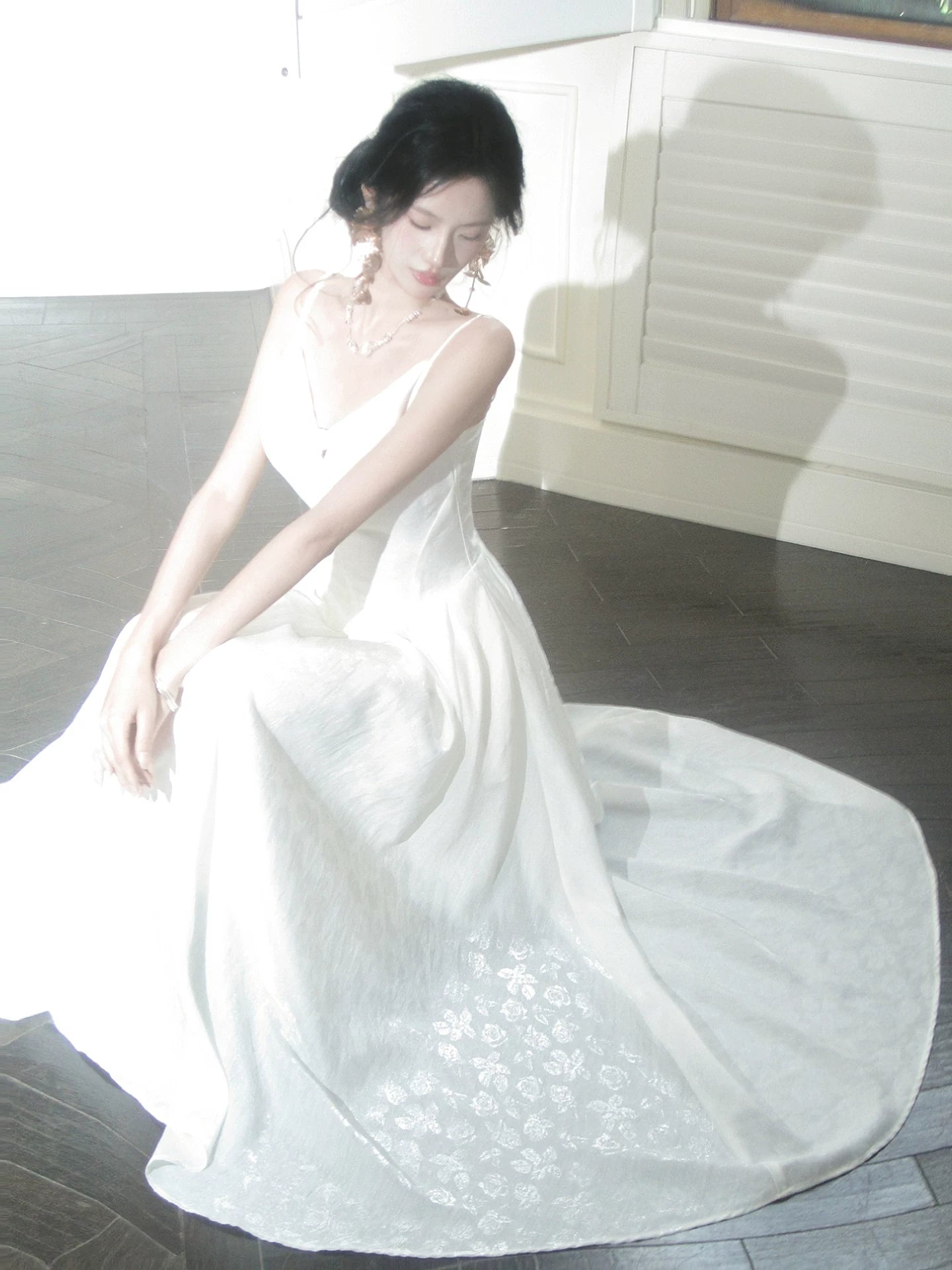 Charming A Line Spaghetti Strap White Lace 18th Birthday Gown For Women Party Dresses Holiday Beach Outfits MP211