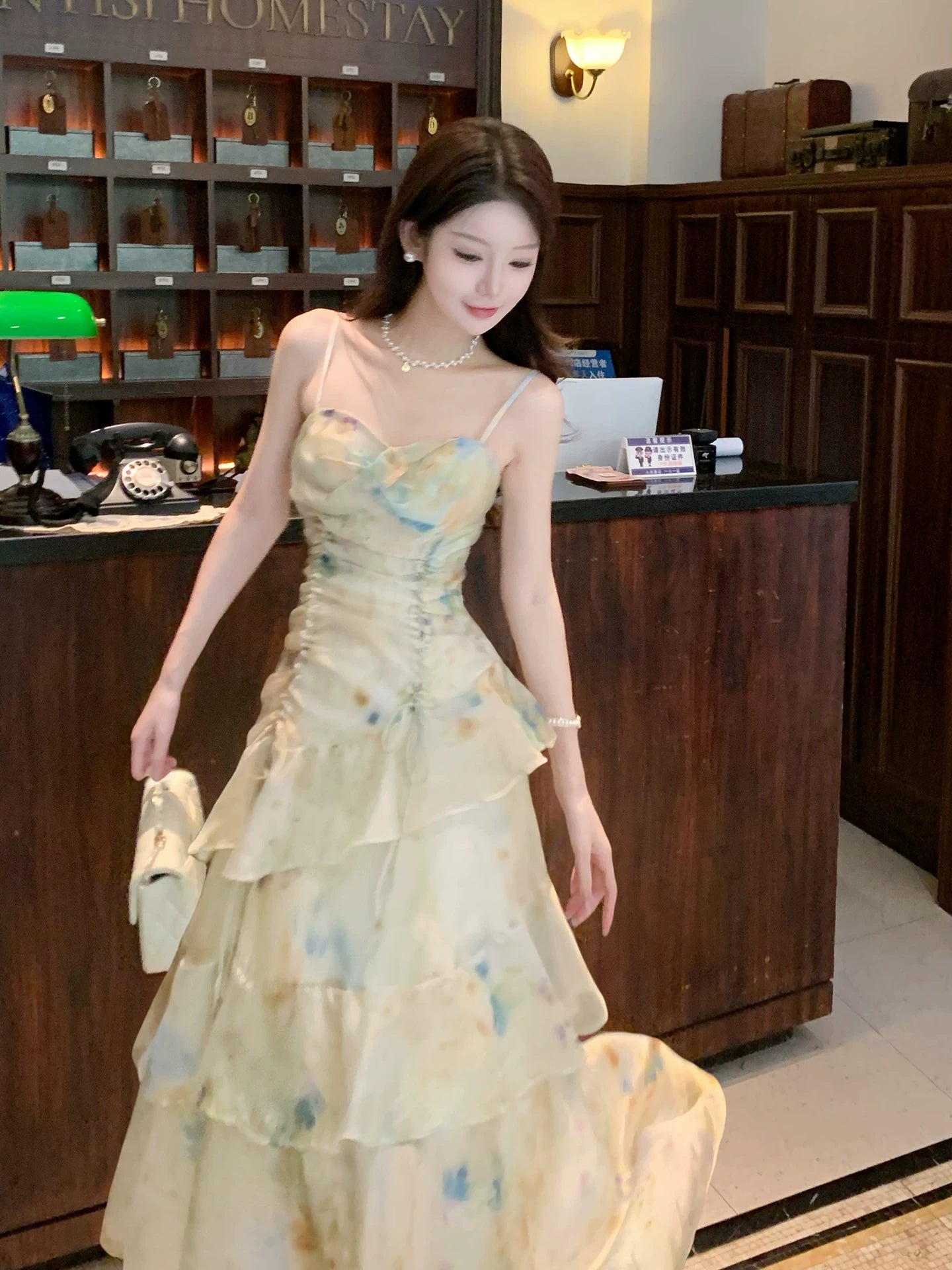 Robe de soirée sirène vintage en mousseline de soie verte à bretelles spaghetti et imprimé floral pour femme, robe de fête d'anniversaire pour ses 18 ans, tenues de plage pour les vacances MP208