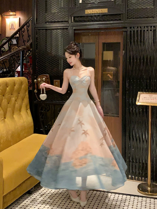 Niedliches A-Linien-Kleid im französischen Stil mit Spaghettiträgern und Blumenmuster in Blau – Ideen für Frauen – Beeindruckendes Outfit für den 18. Geburtstag und Abendgarderobe MP146