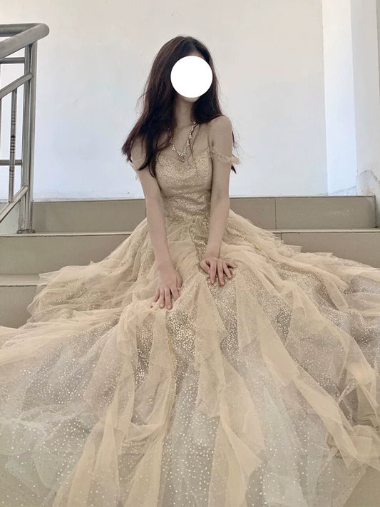 Elegantes Ballkleid Spaghettiträger Champagnerbodenlang Pailletten Langes Abendkleid Hochzeitsbankette Nachtkleider MP160