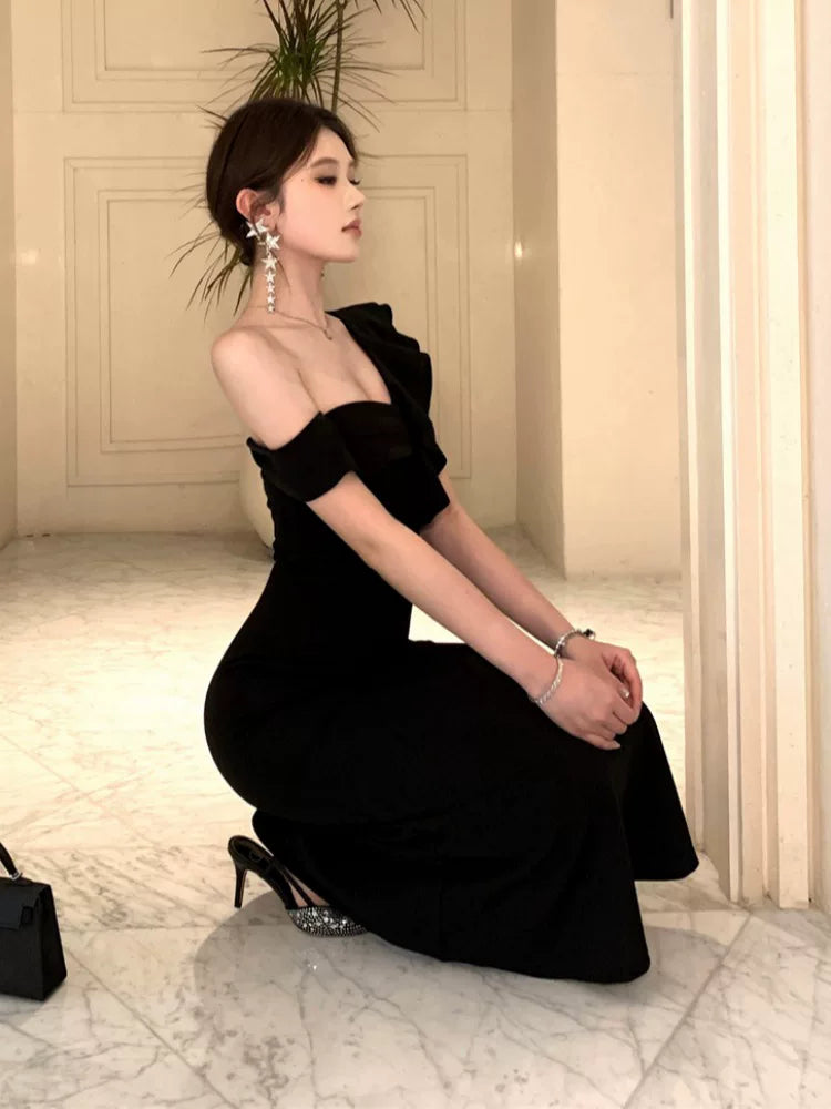 Robe de soirée simple en satin noir, à une épaule, pour femme, tenue de fête, de vacances ou de plage MP200