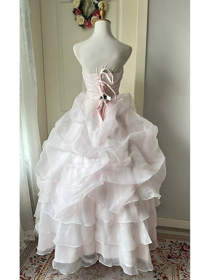 Niedliche lange, gestufte Quinceañera-Kleider, Ballkleid, trägerlos, perlmuttrosa Organza, langes Sweet 16 Kleid, Quinceañera-Kleid MP155