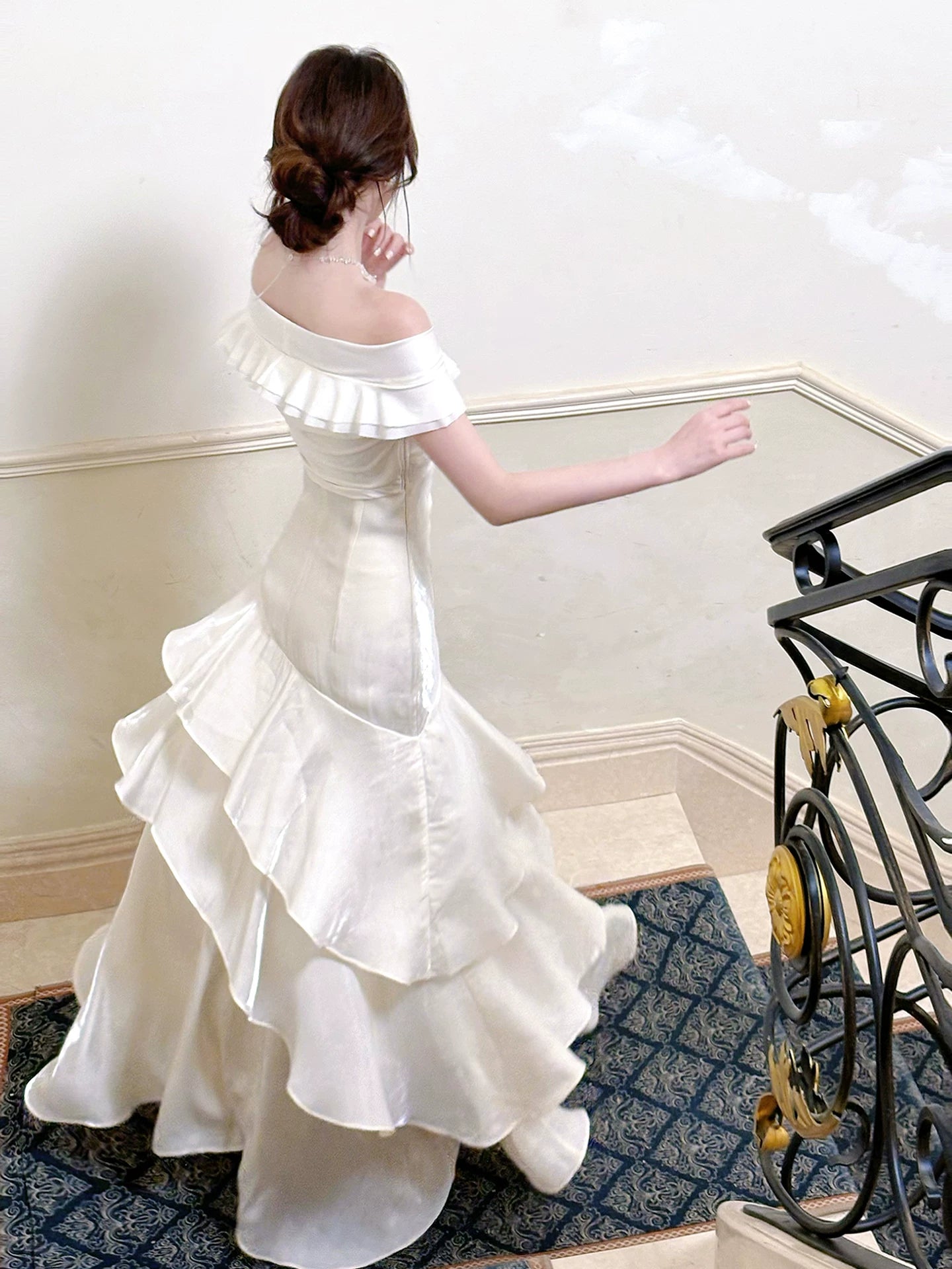 Idées de Robes de Soirée Plissées Blanches Simples Épaules Dénudées Style Sirène pour le 18ème Anniversaire de Femme, Tenues de Soirée MP111
