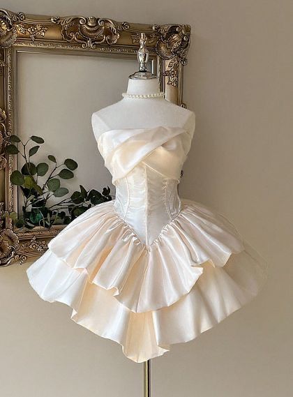 Princess Ball Gown Sweetheart Satin Short Homecoming Dress 16Th Birthday Outfits Party Outfits MP536