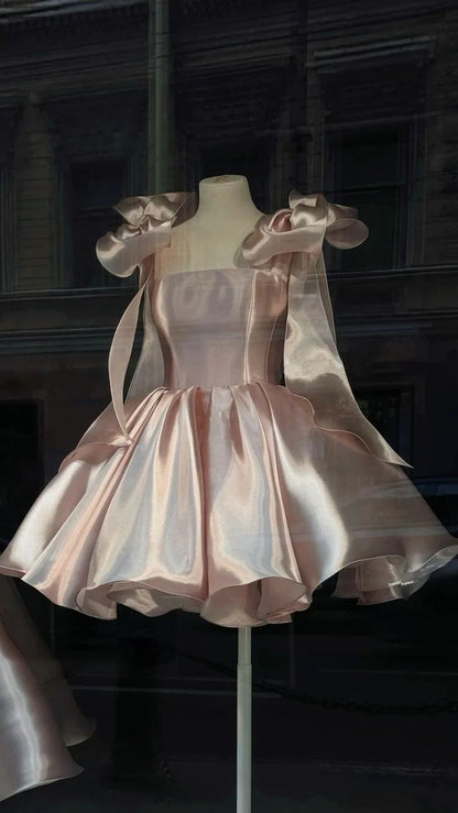 Hübsches Ballkleid Spaghettiträger Rosa Satin Kurz Mini Formelles 8. Klasse Homecoming Kleid Party Outfits MP535