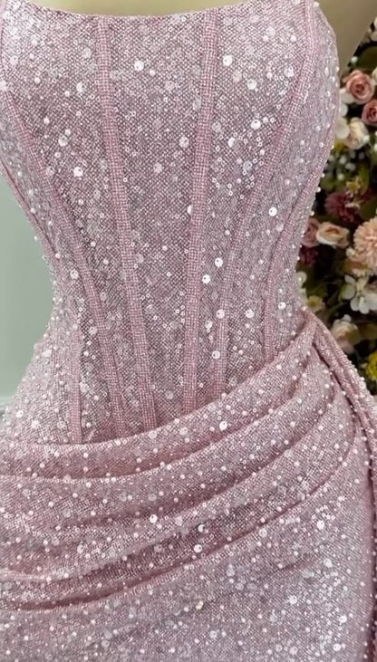 Charmantes Etui-Kleid, trägerlos, pink mit Rüschen, paillettenbesetzt, kurz, Mini, 15., 16. Geburtstag, Homecoming-Kleid MP669