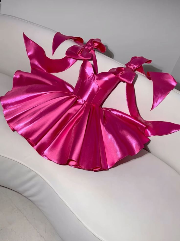 Sexy Ball Gown Spaghetti Strap Hot Pink Satin Short 17th Birthday Outfits Homecoming Dresses MP914