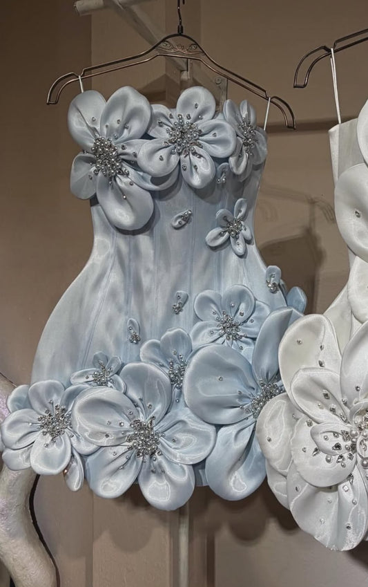 Hübsches Etui Trägerloses Blaues Satin Minikleid mit 3D-Blumen für den Abschlussball und Geburtstag (Quinceañera) MP927