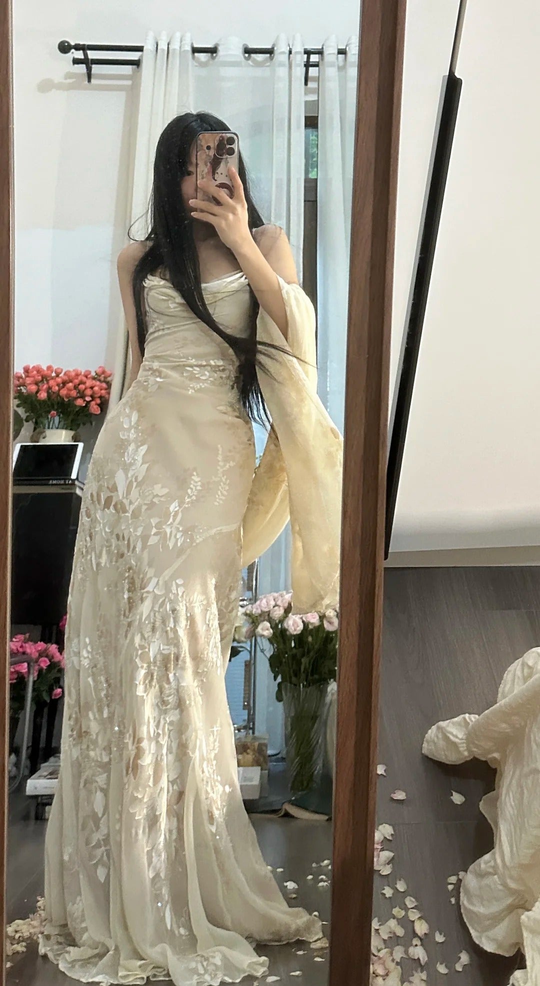 Bescheidenes Meerjungfrauen-Spaghettiträger-Champagner-Spitzen-ärmelloses Chiffon-langes formelles Abendballkleid MP1060