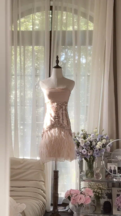 Sexy Homecoming Dresses Strapless Sheath Blush Pink With Feathers Knee Length Party Graduation Outfits MP1069
