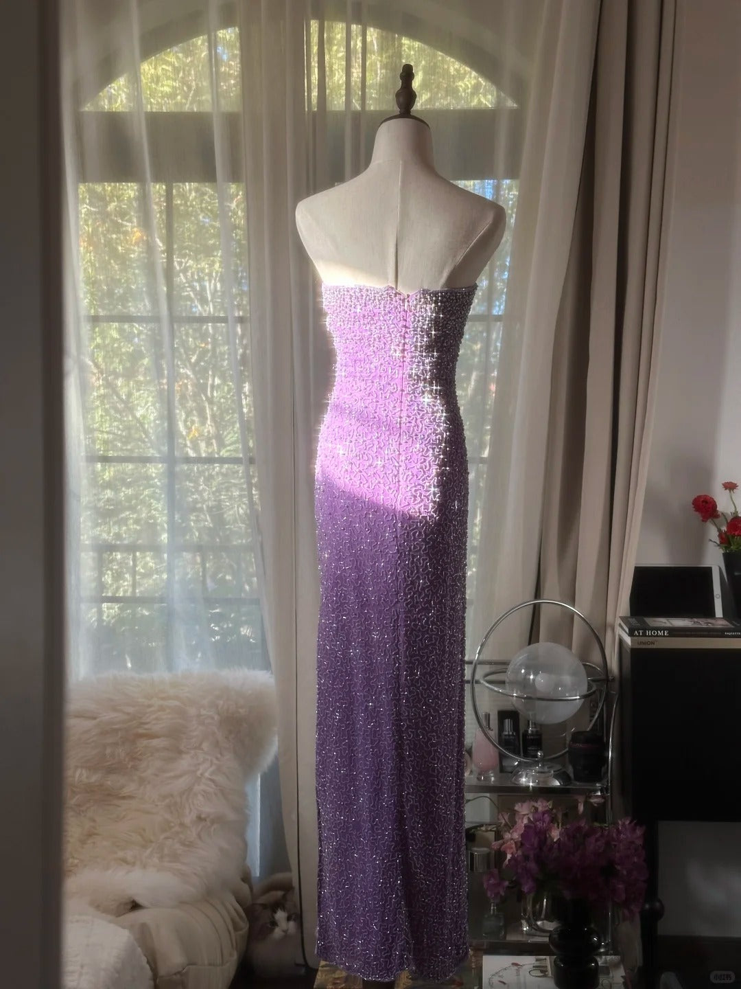 Schlichtes Etui-Abendkleid, schulterfrei, fliederfarben, mit Pailletten, bodenlang, ärmellos, für Abschlussball und festliche Anlässe MP1079