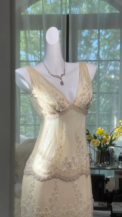 Vintage Mermaid V Neck Ivory Lace Formal Gown With Beading Evening Night Long Prom Dresses MP995