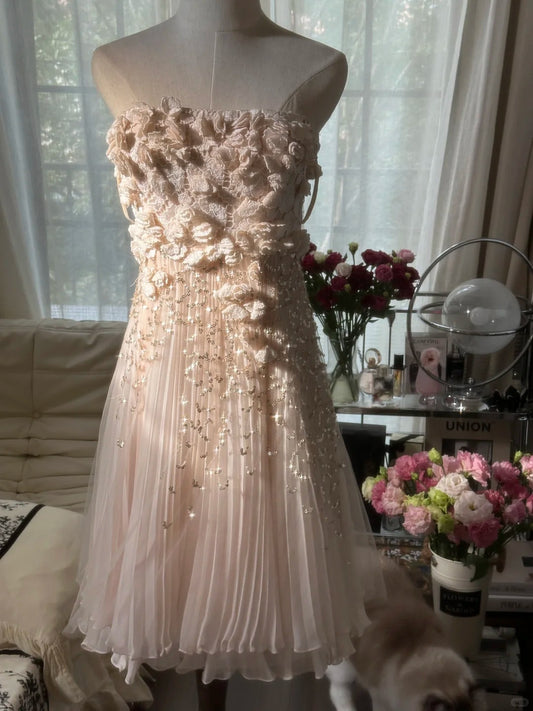 Sexy Homecoming Kleider trägerlos A-Linie Rouge Pink mit Blumen Knielang Party Abschlussball Outfits MP1070