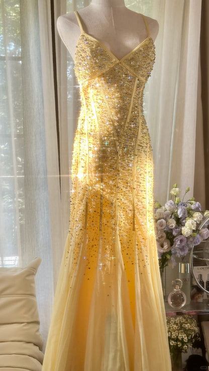 Robe De Soirée Longue Formelle Jaune Sirène Vintage À Bretelles Fines Avec Perles MP1068