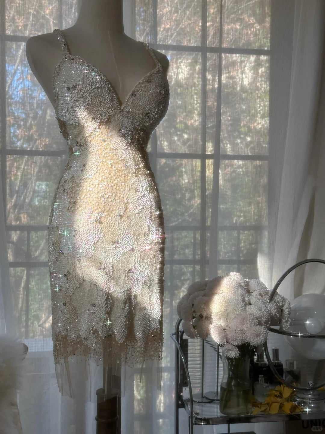 Sexy Homecoming Dresses Straps White Sheath Sequin Knee Length Party Graduation Outfits MP1084