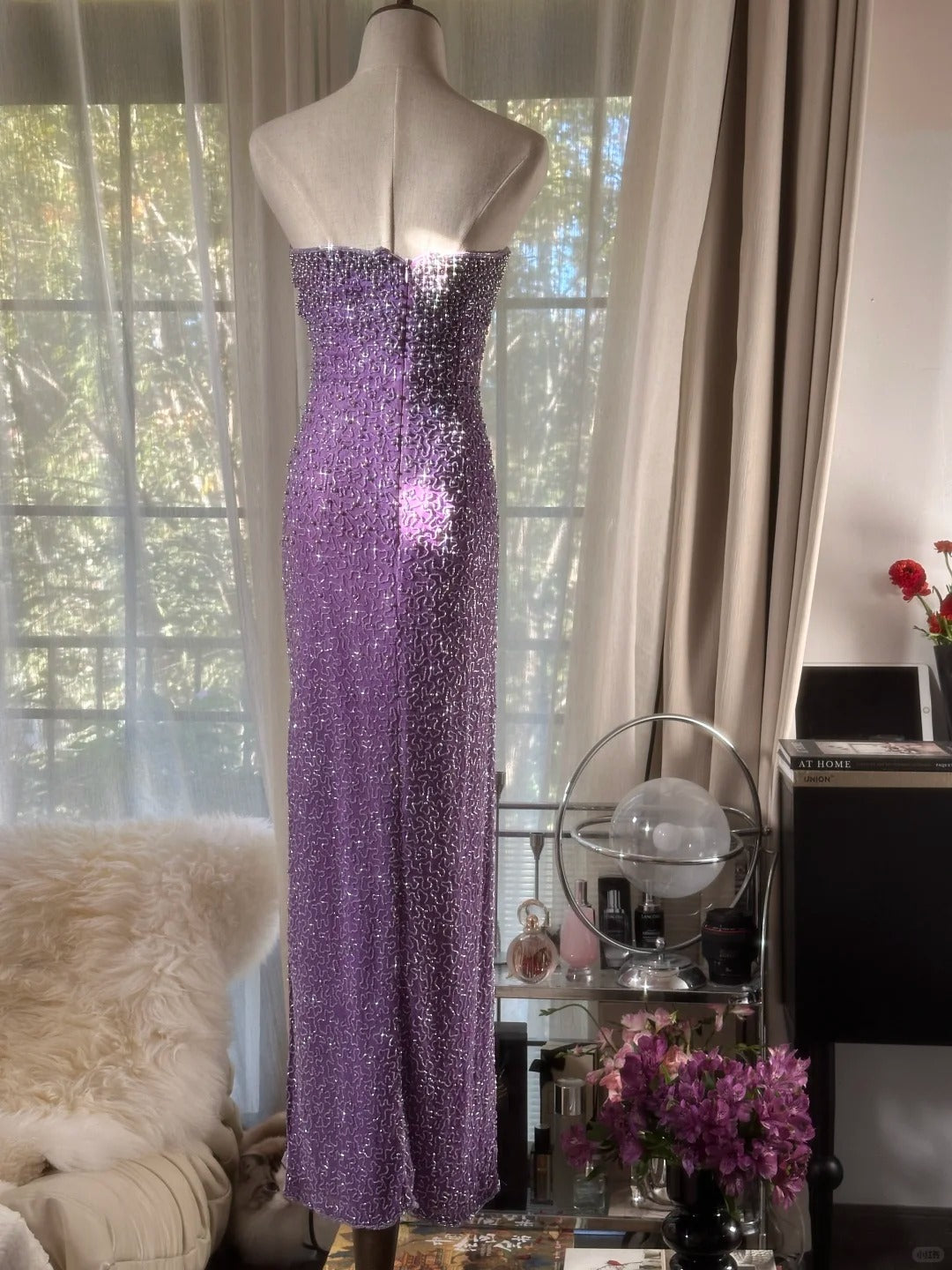 Schlichtes Etui-Abendkleid, schulterfrei, fliederfarben, mit Pailletten, bodenlang, ärmellos, für Abschlussball und festliche Anlässe MP1079